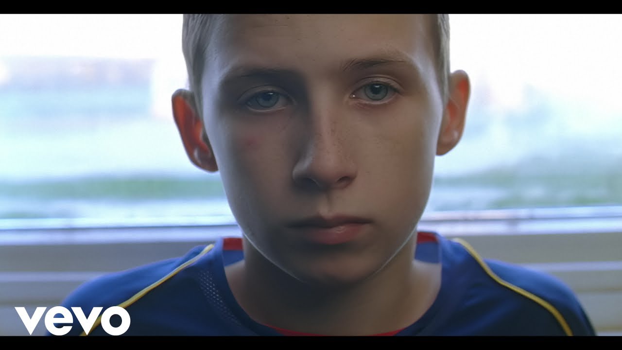 Black And White Town (Director's Cut)