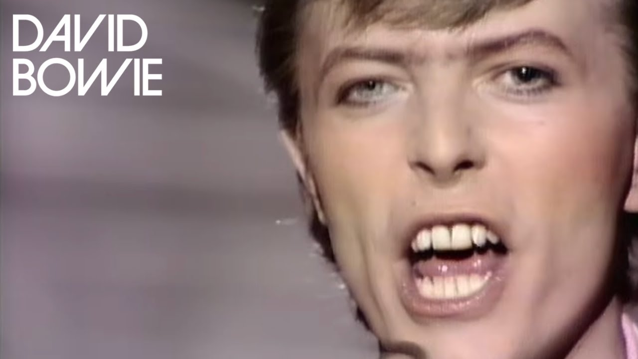 David Bowie - Boys Keep Swinging