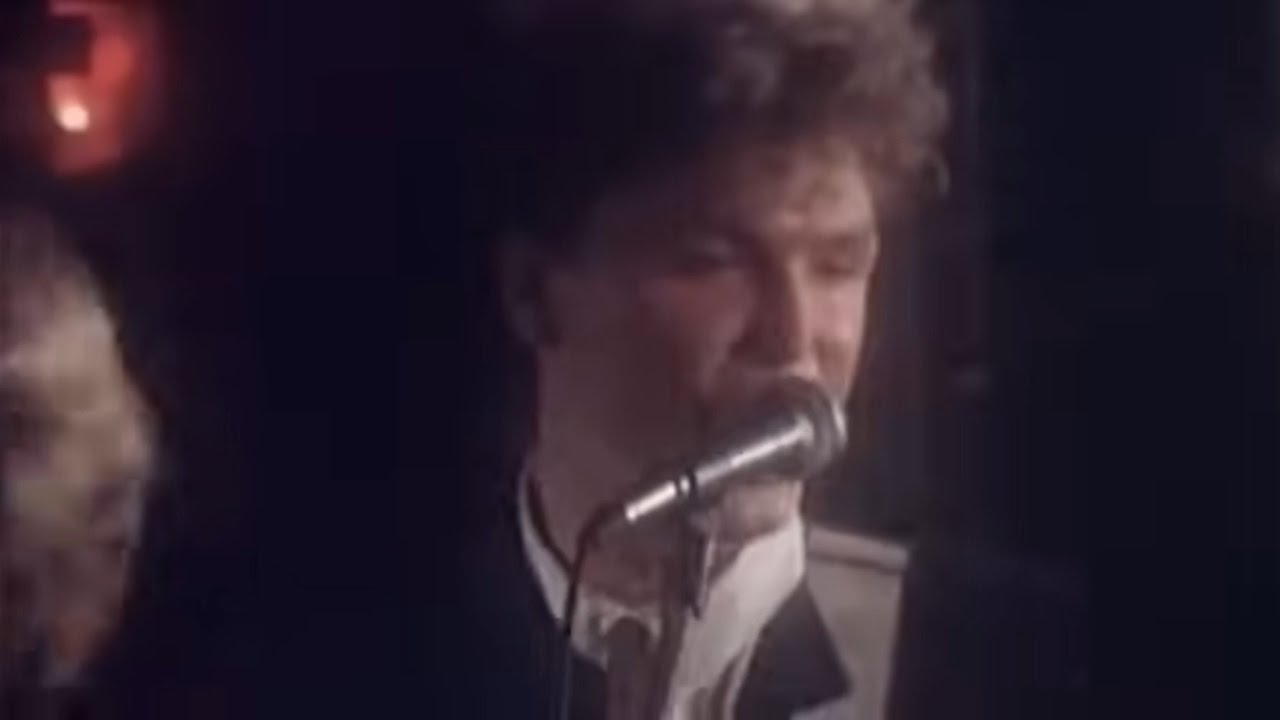 Spandau Ballet - Chant No. 1 (I Don't Need This Pressure On)