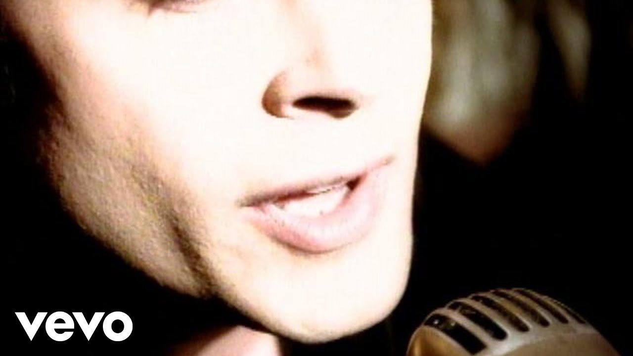 Howlin' Maggie - I'm A Slut