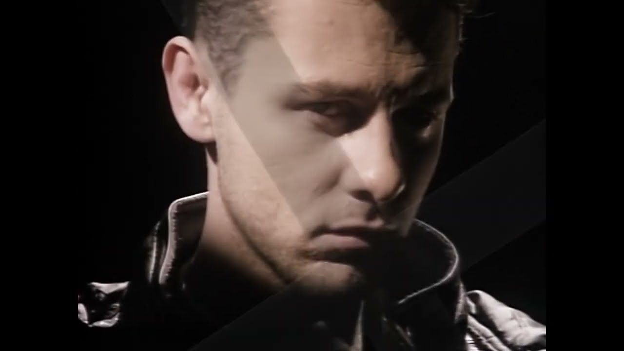 Pet Shop Boys - Love Comes Quickly